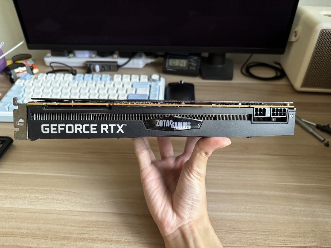Zotac amp extreme RTX 2080 Super443889115056066561