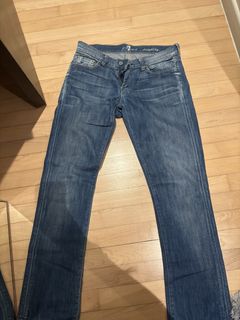 (Category: ) located in . Submitted by clarousells (Listing ID 1440934197, Image 1). Description: .
