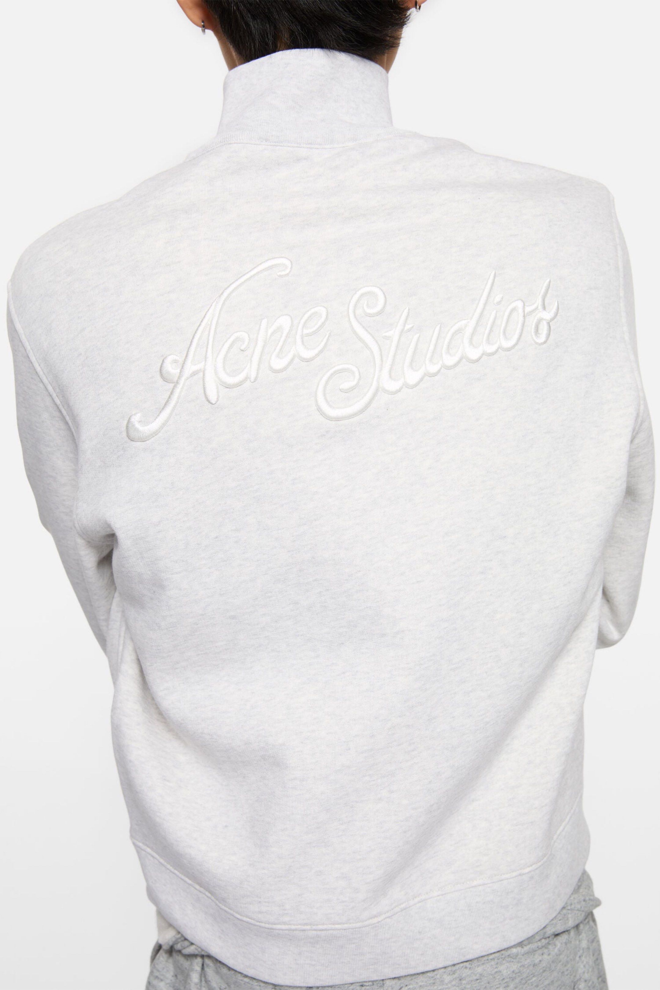 Acne Studios Zip Up Sweatshirt (Category: Luxury Apparel) located in Naga. Submitted by sislovesme (Listing ID 1440800208, Image 1). Description: •Excellent Condition •No flaws •Size M Oversized •W 25.5 Inches •Lenght 27 Inches.