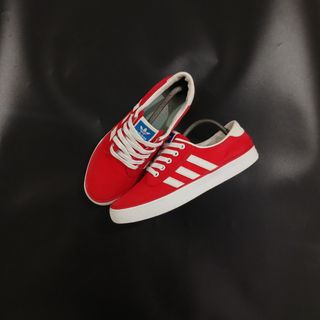 (Category: ) located in . Submitted by sapatos_series (Listing ID 1440929061, Image 1). Description: .
