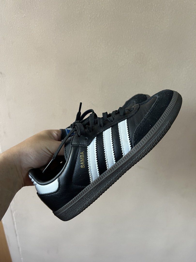Adidas Samba Black - FOR KIDS (Category: Sneakers) located in Manila. Submitted by vehemence (Listing ID 1440873833, Image 2). Description: ORIGINAL FOR KIDS Burado na yung size info sa mismong shoe tongue kaya mineasure ng tap.