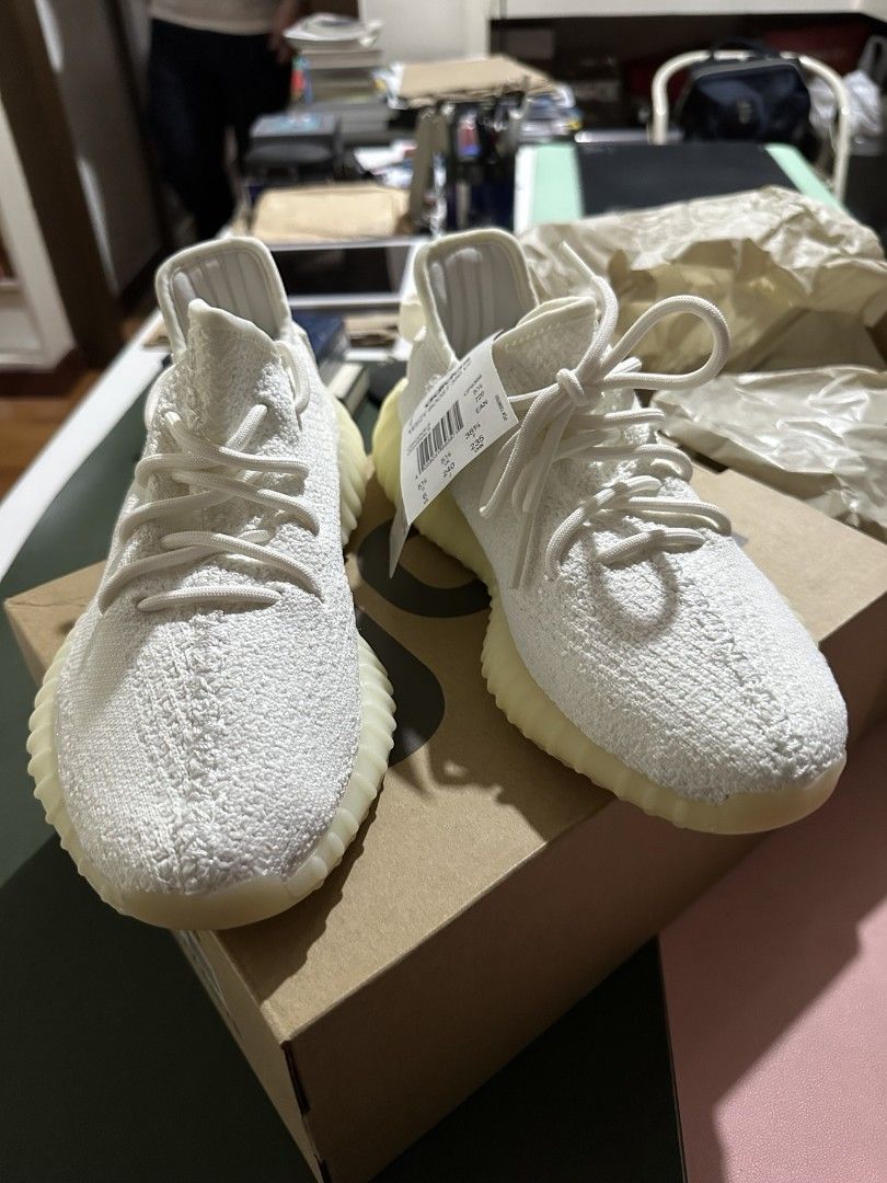 Adidas Yeezy Boost 350 V2 Cream White (Category: Sneakers) located in Manila. Submitted by jv.ln (Listing ID 1440947962, Image 2). Description: - Adidas Yeezy Boost 350 V2 - Color: Cream White - Size: US Mens 6 - Condition: Brand new, comes with original box and tags - Features: Classic design, ultimate comfort.