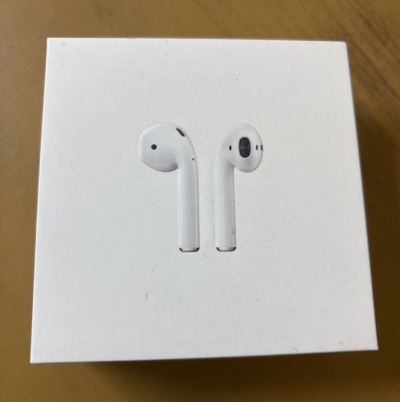 Apple AirPods (2nd generation)