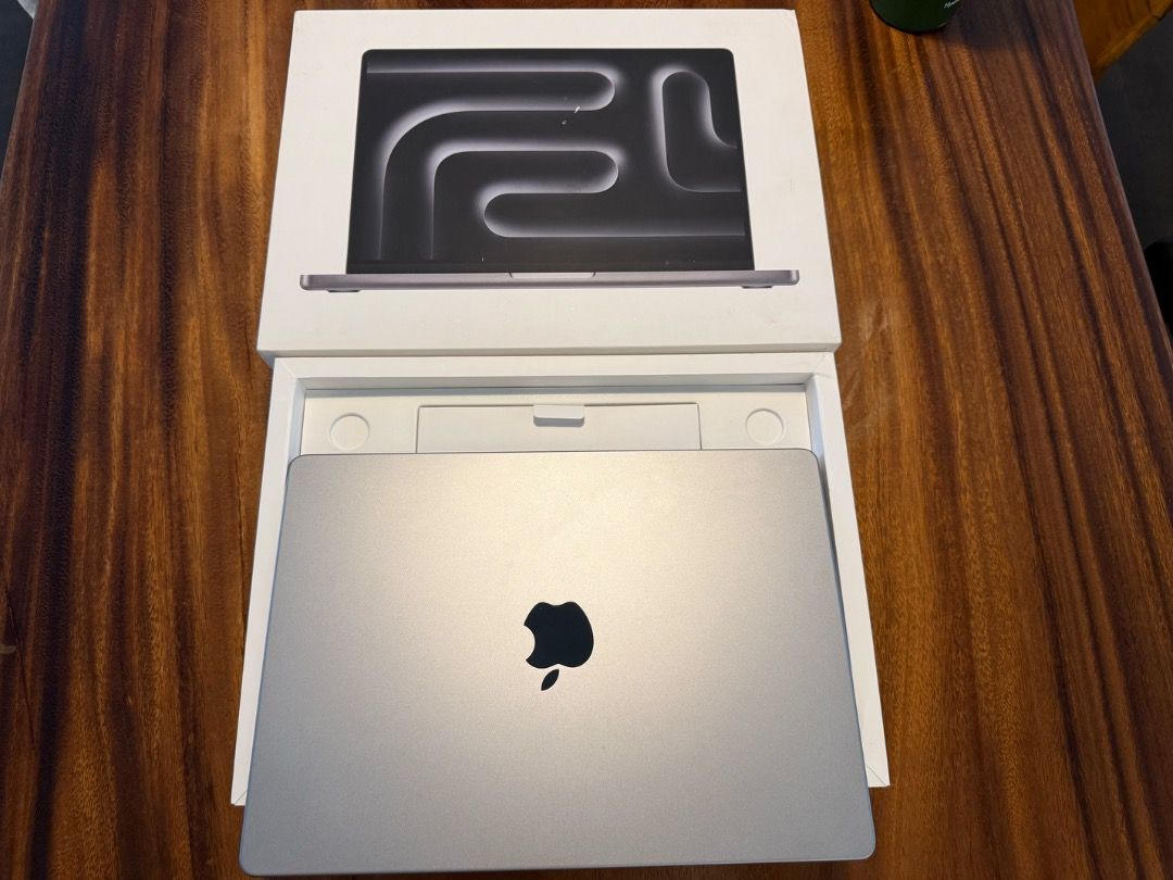 Apple MacBook Pro M3 14-inch Silver468181289313904640