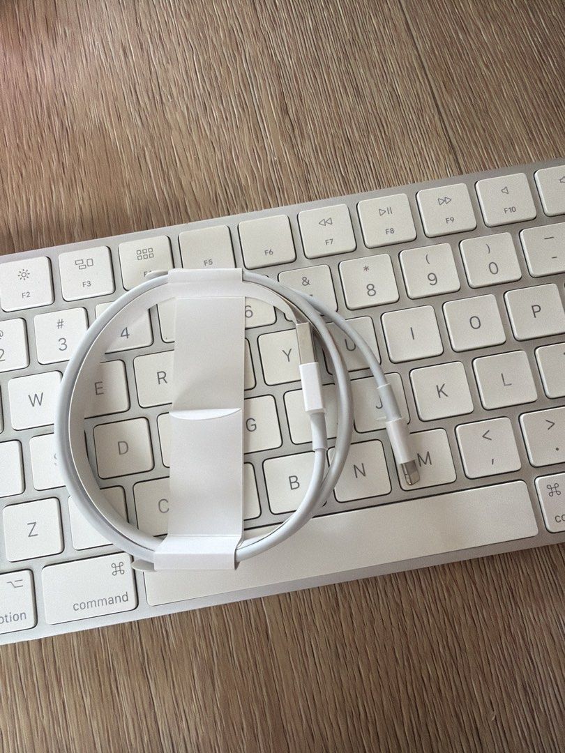 Apple Magic Keyboard with Numeric Keypad A1843468305382191278084