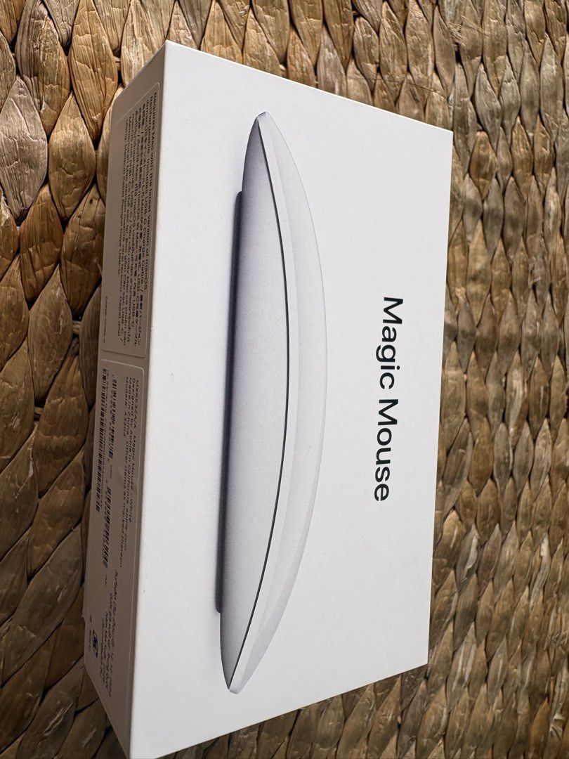 Apple Magic Mouse (USB-C) - White - used once - 2 months old468308110691553280