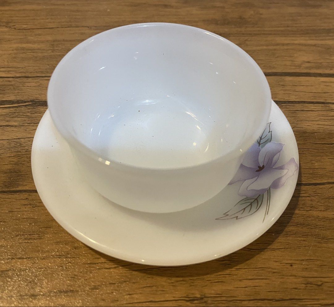 Arcopal cup & saucer (Category: Coffee & Tea Tableware) located in San Fernando. Submitted by japansurpluselyu (Listing ID 1440939619, Image 2). Description: .