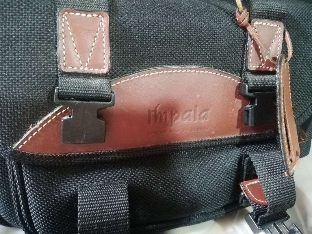 arukas impala camera bag (Category: Camera Bags & Carriers) located in Paranaque City. Submitted by 4thestate.surplusan (Listing ID 1440809716, Image 2). Description: vintage impala camera bag.see pix.