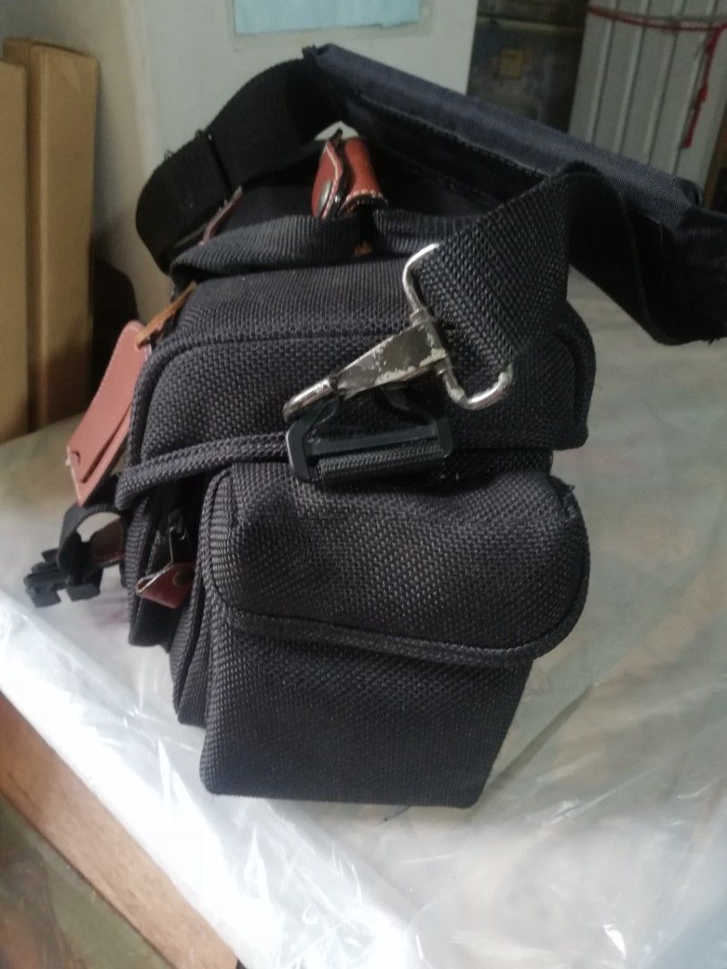 arukas impala camera bag (Category: Camera Bags & Carriers) located in Paranaque City. Submitted by 4thestate.surplusan (Listing ID 1440809716, Image 3). Description: vintage impala camera bag.see pix.