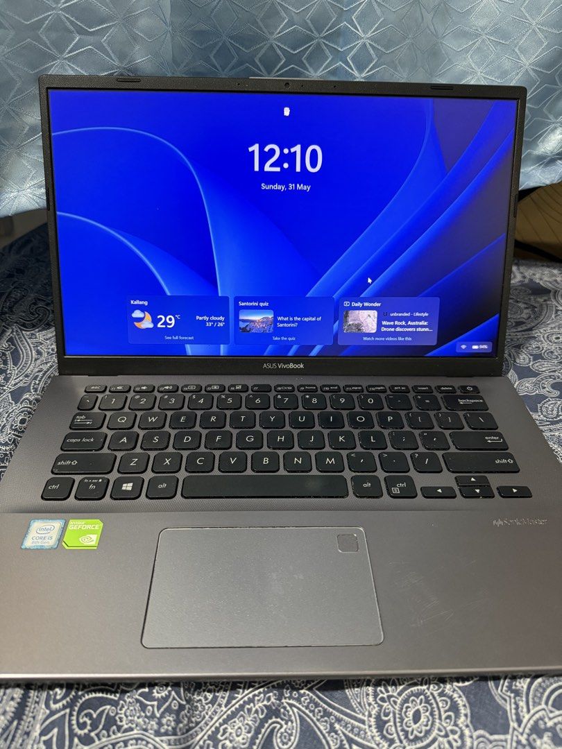 Asus Vivobook468797134073374720