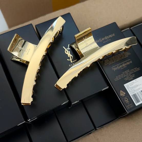 Authentic YSL Hair Clip GWP (Category: Hair) located in Rizal. Submitted by thetopspotfashionboutique (Listing ID 1440774212, Image 2). Description: .