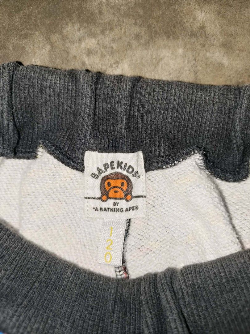Bape Kids AOP Pants Size 120 Authentic (Category: Babies & Kids Fashion) located in Ragay. Submitted by santana_kin (Listing ID 1440927330, Image 3). Description: Authentic Bape Kids Size 120 on Tag.