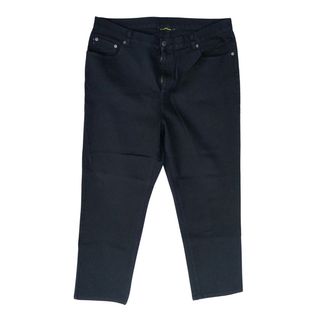 Black Denim Jeans | XL Extra Large Plus Size (Category: Jeans) located in Manila. Submitted by ubes_corner (Listing ID 1440939457, Image 1). Description: *Color may vary due to lightning* 📏Waist: 📏Length: Condition of the pants: 🪻Worn once.