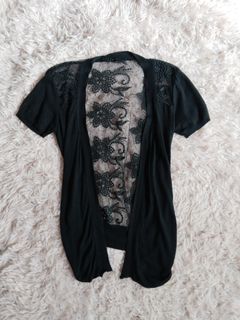 (Category: ) located in . Submitted by prettypie.closet (Listing ID 1440794526, Image 1). Description: .