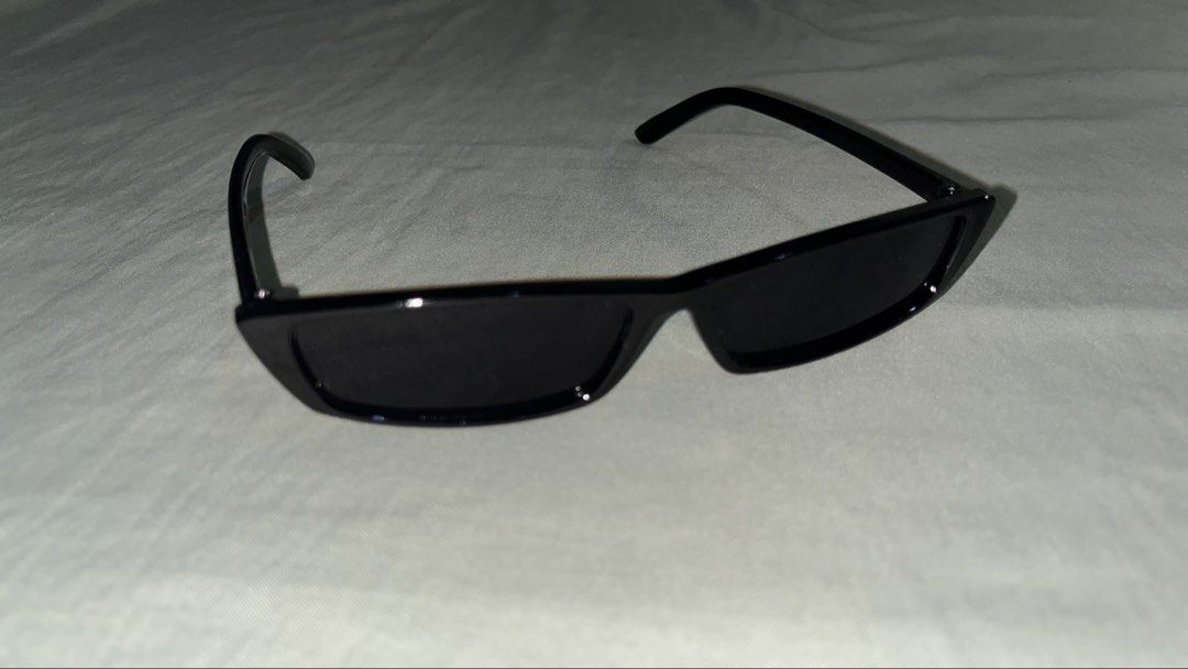 Black Rectangular Cat Eye Sunglasses (Category: Sunglasses & Eyewear) located in Makati City. Submitted by madwear___ (Listing ID 1440944789, Image 1). Description: 🌀 10/10 condition; no issues 🪷 modes of payment: gcash, maya, chinabank, and unionbank :) 🍀 shipping fee must be paid by buyer; same day delivery is possible 💠 color may vary due to lighting ‼️get all sunglasses for 800 pesos send a message for inquires! 🪄💌.