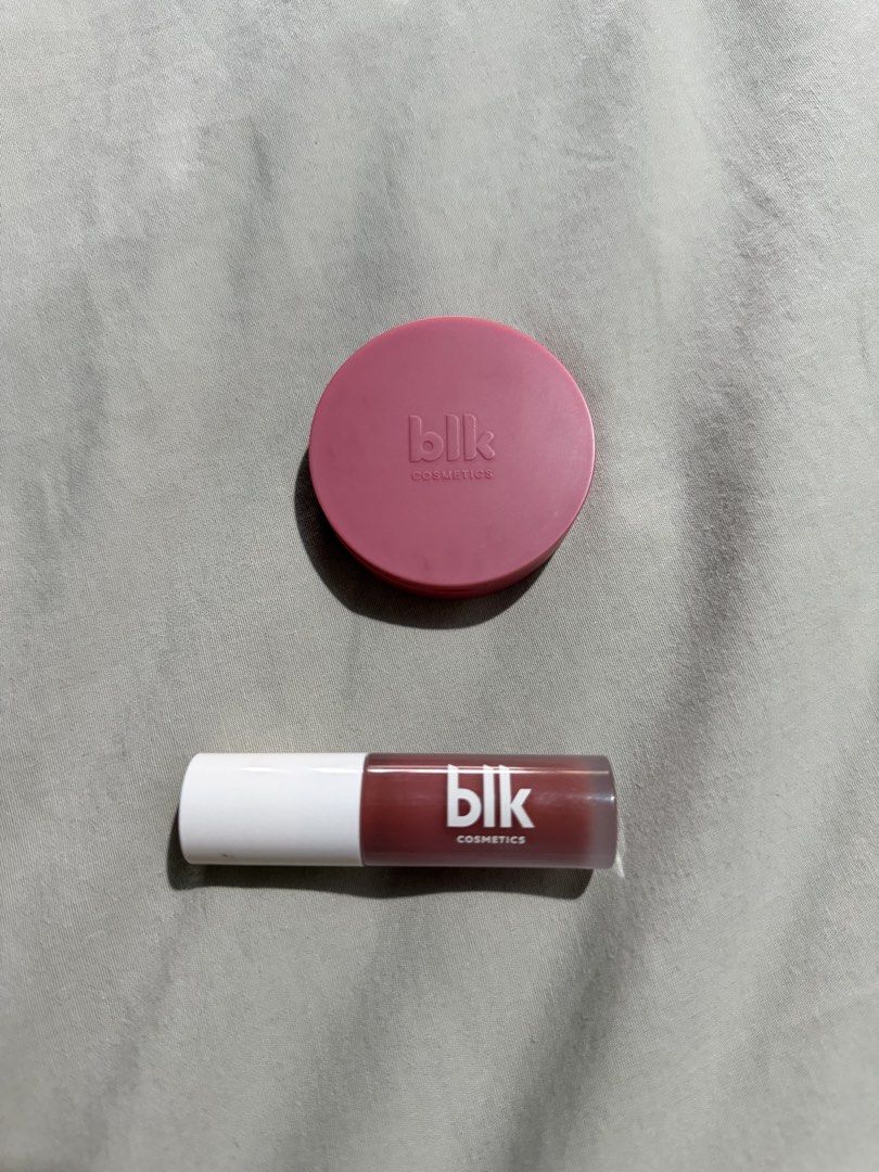 BLK BUNDLE Soft Blur Powder Blush & Creamy All-Over Paint (Category: Makeup) located in Manila. Submitted by n_a_c (Listing ID 1440810814, Image 1). Description: Soft blur powder blush - used few times only Creamy all over paint - this was a gift but not my shade Rfs: bought Dior.