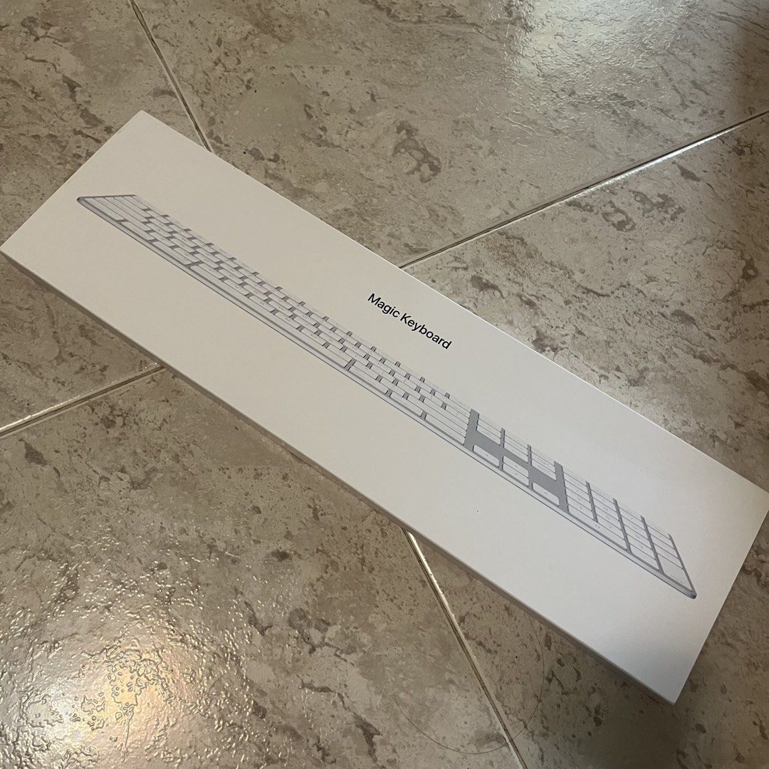 BNIB Bundle Apple Magic Keyboard with Numeric Keypad & Magic Mouse468306302285260800