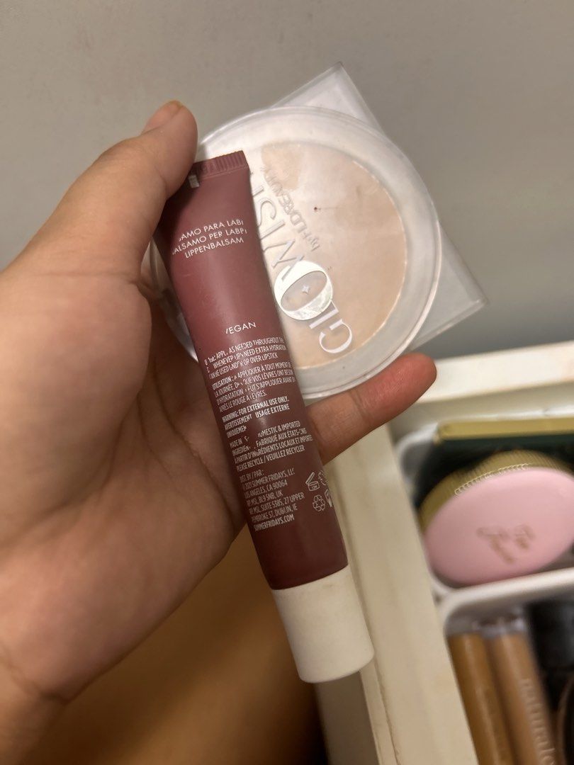 FREE SF BUNDLE Summer Fridays Lip Butter Balm & Huda Beauty Glowish Pressed Powder (Category: Makeup) located in Taguig. Submitted by lovedby_flora (Listing ID 1440760533, Image 3). Description: BUNDLE ONLY! Not expired! ‼️LAST PRICE POSTED‼️ - Summer Fridays Lip Butter Balm - Remaining 30% - Huda Beauty Glowish Luminous Pressed Powder (Shade 03 Light) used twice .