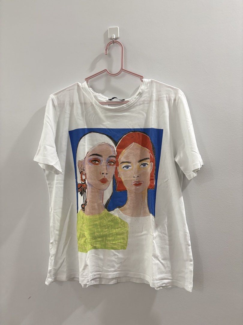 Buy 1 Take 2 White Shirts (Category: Shirts) located in Davao. Submitted by lovedbylt (Listing ID 1440803683, Image 1). Description: Zara Design Shirt size: Medium fits Large Uniqlo White Shirt size: XL H&M Ribbed Tee size: XL.