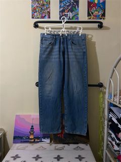 Pants/Shorts/Footwear Collection item 1