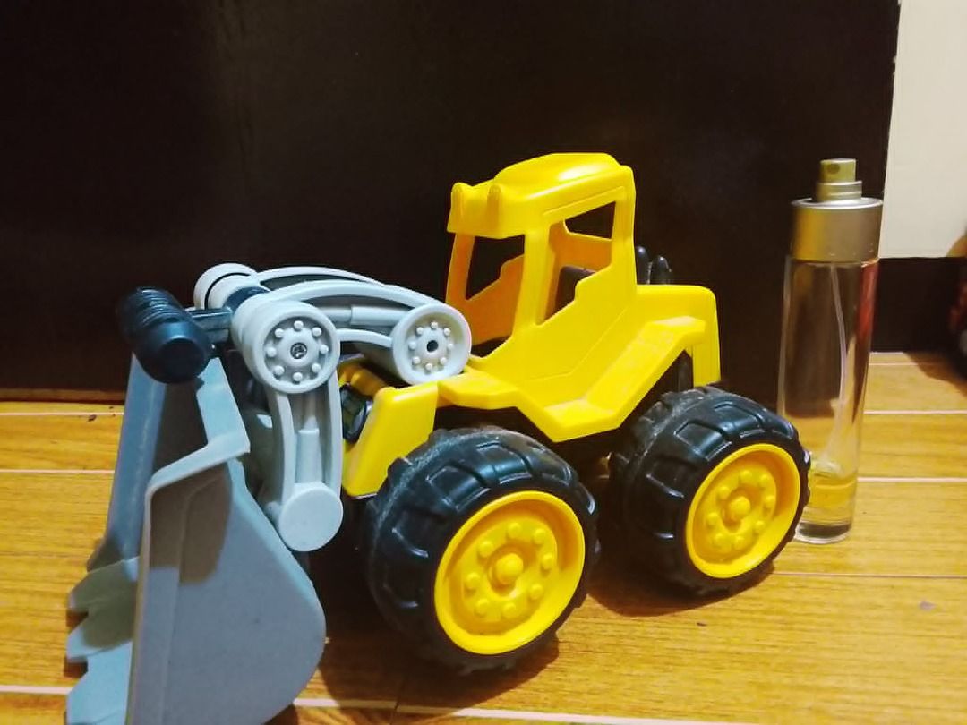 CAT and other toy construction vehicles set (Category: Kids Toys) located in Quezon City. Submitted by gracieloves09 (Listing ID 1440949322, Image 1). Description: Please help me declutter my youngest son's toys. In Good condition po lahat unless stated otherwise. Small Fire Truck 300 Big Fire Truck (gray ladder) 500 Giant Fire Truck (with yellow ladder) 1K CAT big bulldozer 500 CAT small construction vehicles 1200 (all three) Colorful dumper/fro