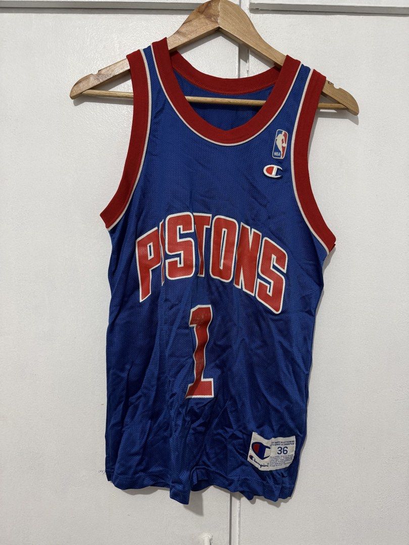 Champion Pistons Lindsey hunter jersey (Category: Tshirts & Polo Shirts ) located in Manila. Submitted by shesaidso (Listing ID 1440896155, Image 1). Description: Size 36 Width: 17.5 inches Length: 26.5 inches Good condition Issue: molds sa print at crackprint.