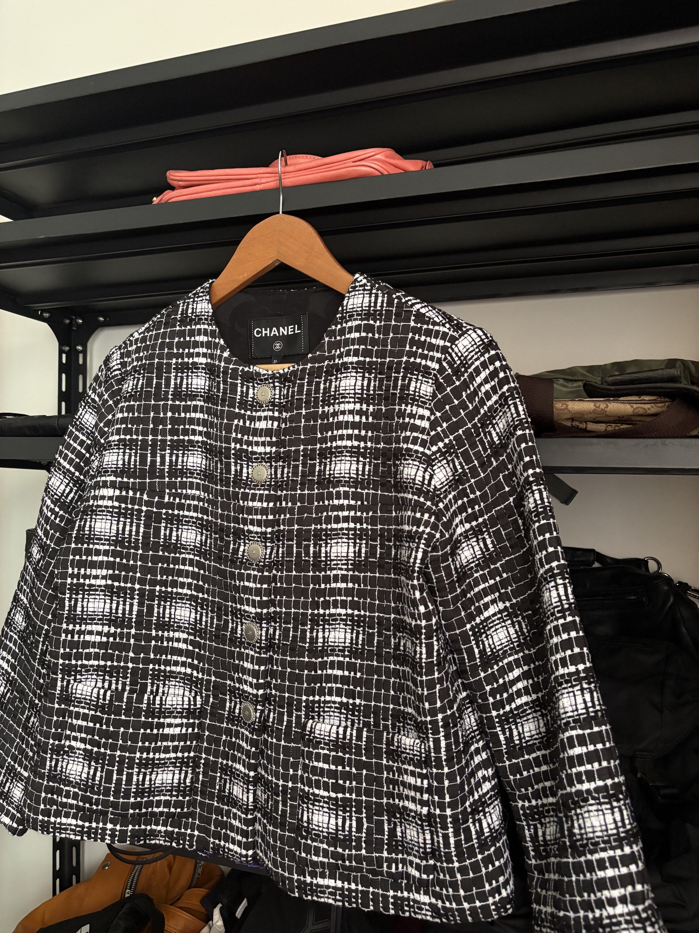 Chanel Cruise 2025 Tweed Jacket (Category: Luxury Apparel) located in Naga. Submitted by sislovesme (Listing ID 1440803632, Image 2). Description: •9.5/10 Condition •Issue minimal Check the last pic •Size 36 On tag •W 19 Inches •L 22 Inches.