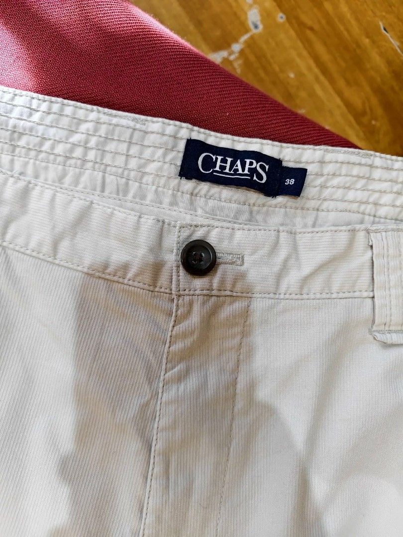 CHAPS CARGO SHORTS (Category: Shorts) located in Muntinlupa City. Submitted by nofame12 (Listing ID 1440809044, Image 3). Description: CHECK DETAILS ON FIRST PHOTO LOCATION - SUCAT MUNTINLUPA CITY.