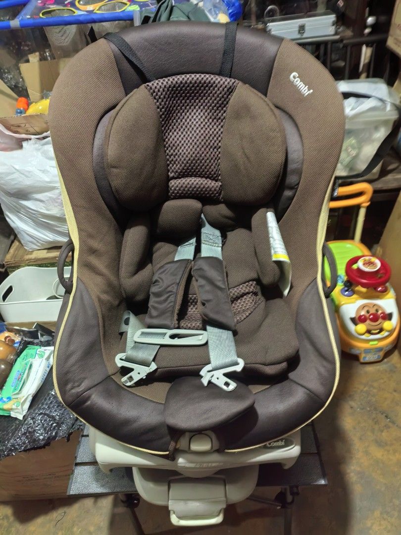 Child Car Seat (Category: Car Seats) located in Cebu City. Submitted by dudes_villanueva (Listing ID 1440951243, Image 1). Description: Child Car Seat - Combi Eggshock 📌 In excellent condition. 📌 Sold as is. Please check all photos for the details before ordering..