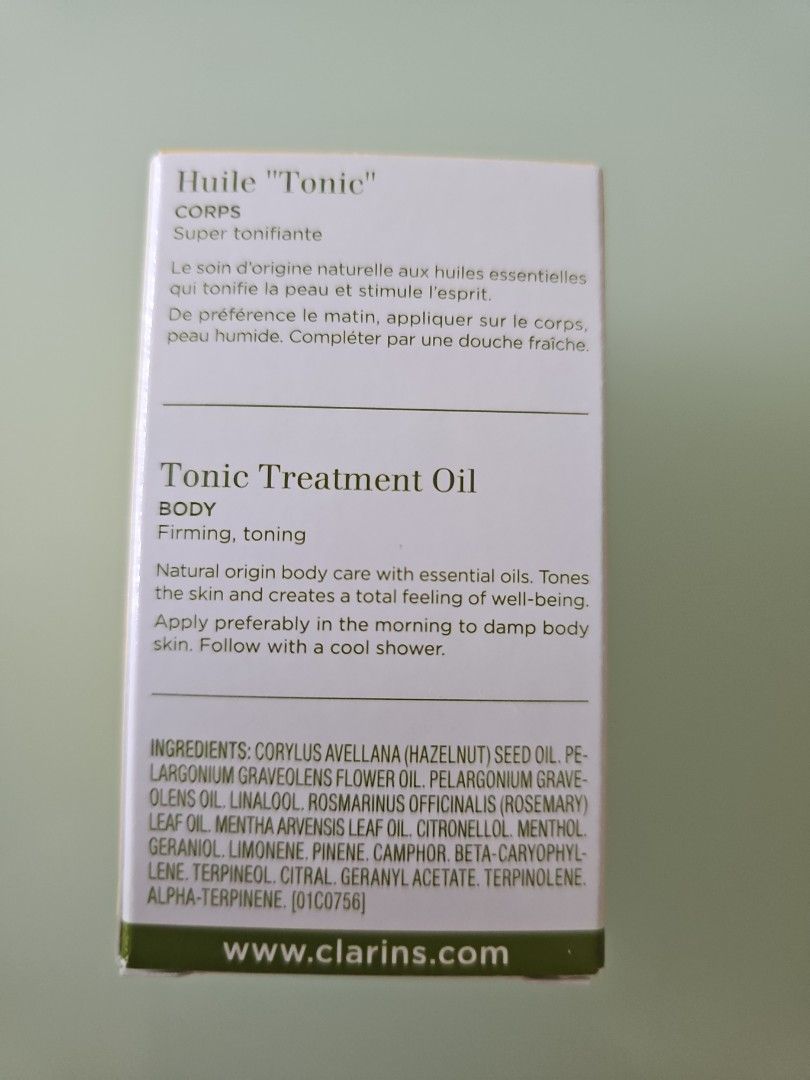 Clarins Tonic Treatment Oil 30ml travel sizel (Category: Face Care) located in Singapore. Submitted by genre (Listing ID 1440773667, Image 2). Description: 30ml travel size clarins Tonic treatment body oil Brand new and authentic.