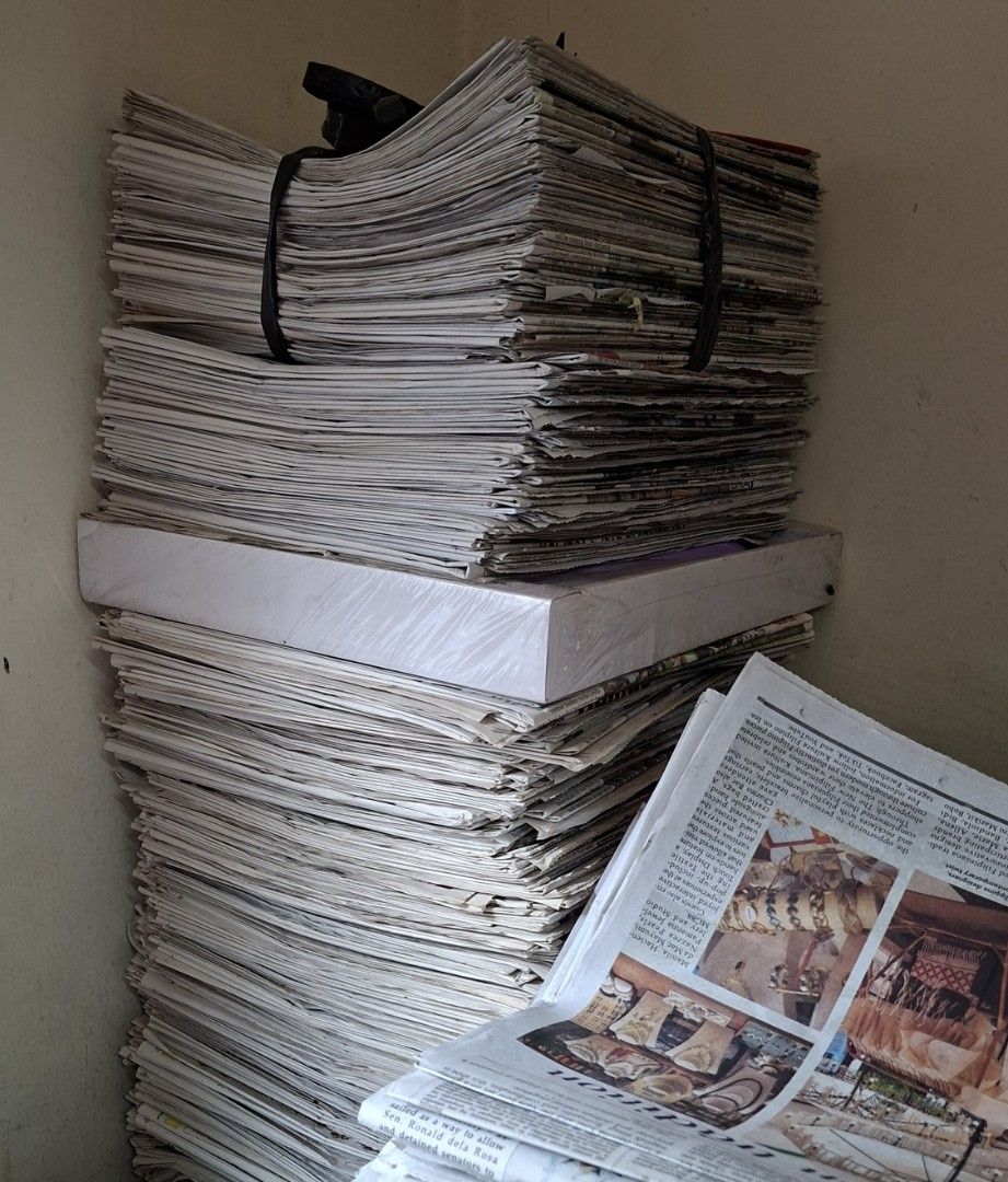Clean Newspapers (Category: Magazines) located in Quezon City. Submitted by koloshop (Listing ID 1440327771, Image 1). Description: Good-quality, clean local broadsheets. Each bundle is dry, odor-free, and pest-free. Stored in a clean indoor room. No oil stains, dirt, or moisture damage. ✨ BEST USED FOR: Packing & Moving: Wrapping fragile items for shipping or moving. Pet Care: Excellent, absorbent lining for pet cages (dogs, birds, rabbits). Cle