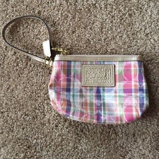 (Category: ) located in . Submitted by kaikai2702 (Listing ID 1440916123, Image 1). Description: .