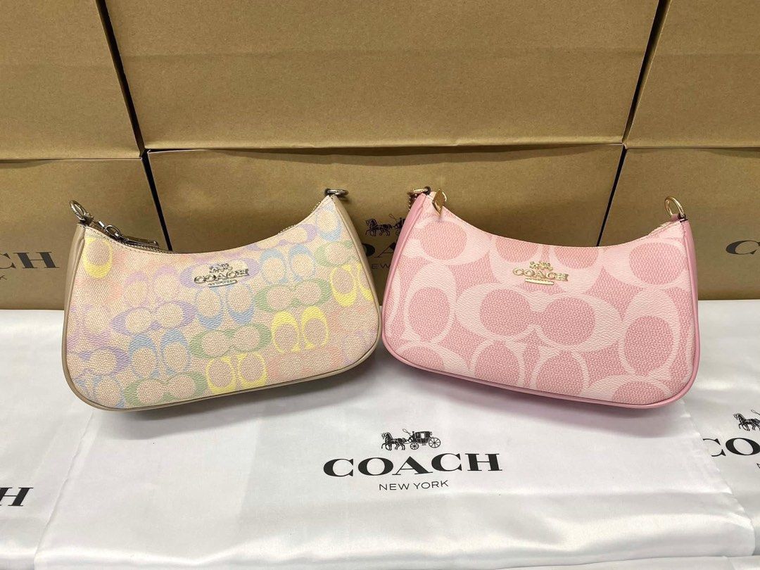 Coach Teri 24cm (Category: Luxury Bags & Wallets) located in Bulacan. Submitted by mykakarizza (Listing ID 1440857260, Image 3). Description: RESTOCK✨✨ ₱1500 only Teri 24cm Complete inclusions (Paperbag, dustbag, plastic, cards) 📸 Actual pics! 🙋🏻‍♀️ ─── ✦ ─── ✦ ─── ✦ ─── ✦ ─── 🛍️ LOOKING FOR MORE RESELLERS 🛍️ ✨ Buy 3 pcs of ANY items — FREE SHIPPING NA!🚚 ✨ Buy 10 items → FREE SF + ₱50 OFF EACH! 💖 PM us for 30 pcs & up WS 🤍 #MallPulloutBag