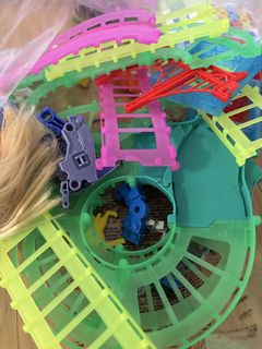 (Category: ) located in . Submitted by declutteringourhome (Listing ID 1440812735, Image 1). Description: .