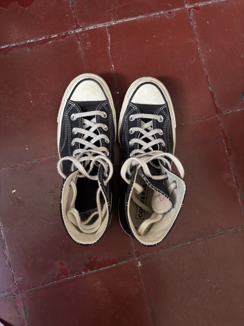 Converse Chuck Taylor All Star High Top Black (Category: Sneakers) located in Manila. Submitted by _.ginny (Listing ID 1440811373, Image 1). Description: - Classic black high-top Converse - Size: 4.5 M / 6.5 W / 4.5 UK / 37 EU / 23.5 CM - RFS: No longer needed - Needs washing lang - w box, authentic, bought from converse official store from 🍊app - MOP: gcash / paymaya - MOD: lalamove (shouldered by the buyer) - intramuros, manila.