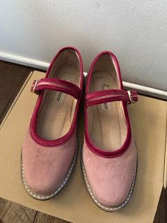 (Category: ) located in . Submitted by niks_preloved (Listing ID 1440808308, Image 1). Description: .