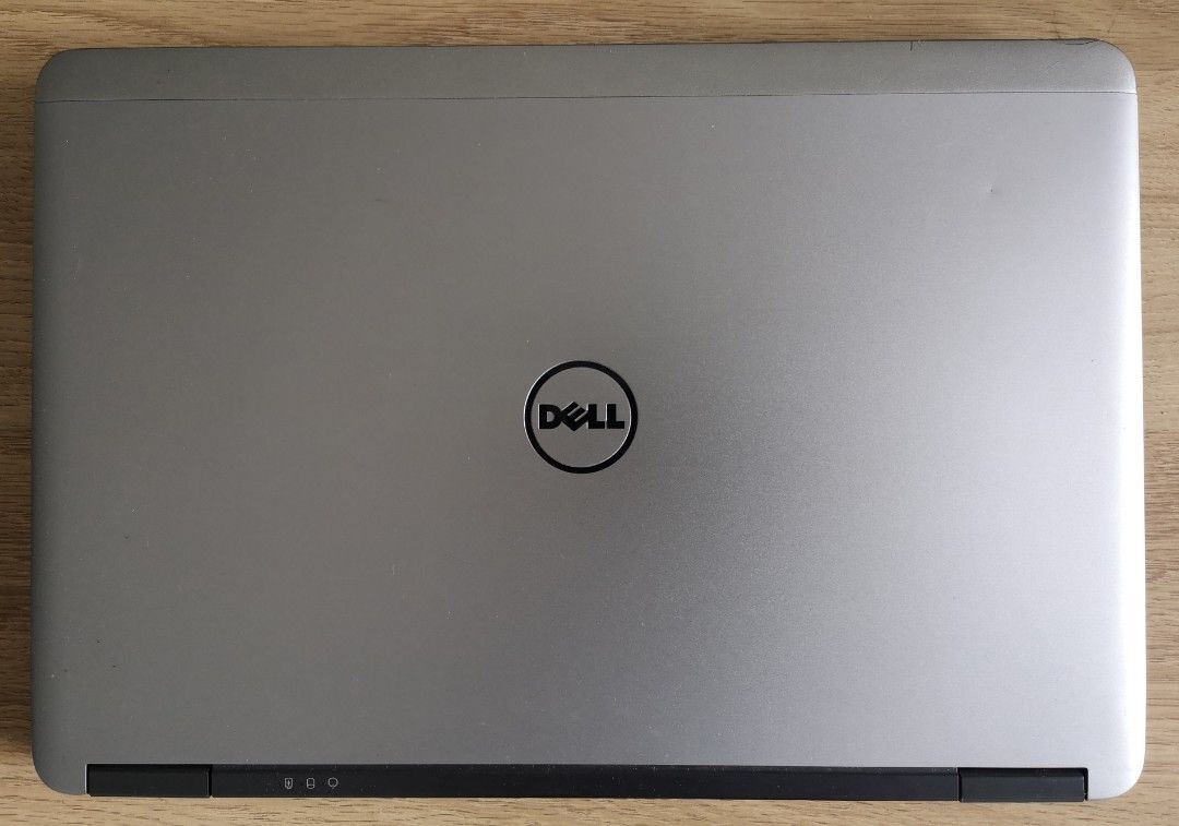Dell Laptop latitude E7240468421588708249600