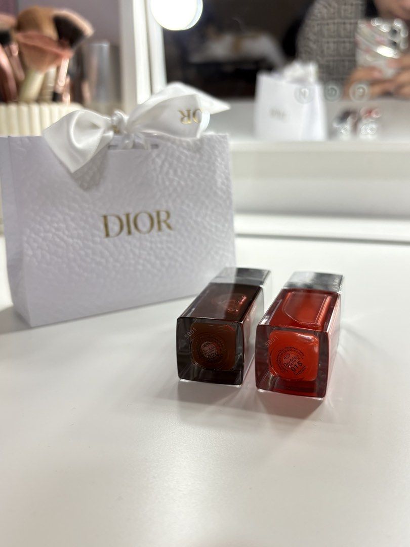 Dior lip oil (Category: Makeup) located in Manila. Submitted by hnnhsrmnt (Listing ID 1440841180, Image 2). Description: Bnew.