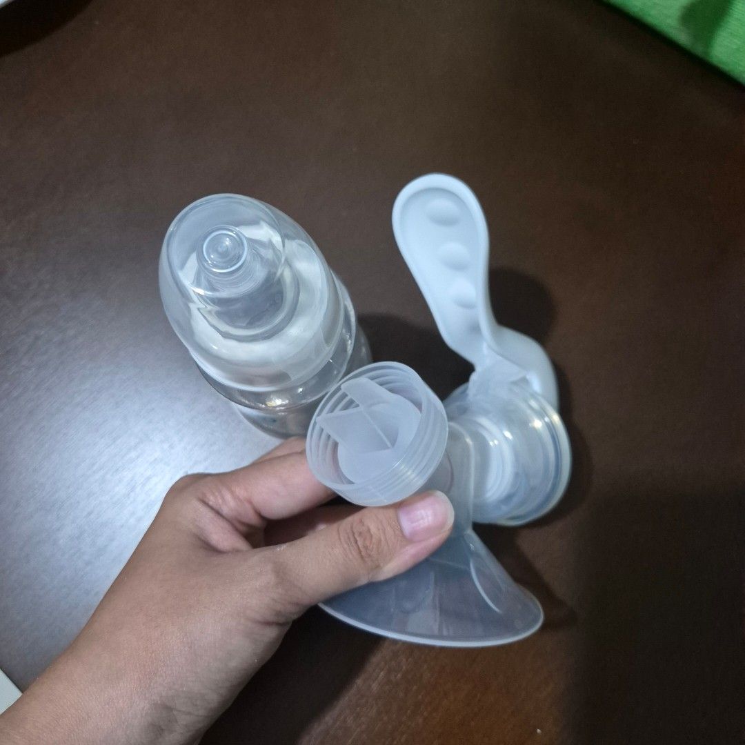 Dr. Isla Manual Breast Pump (Category: Maternity Care) located in Cavite. Submitted by sydslittlecorner (Listing ID 1440948977, Image 2). Description: .