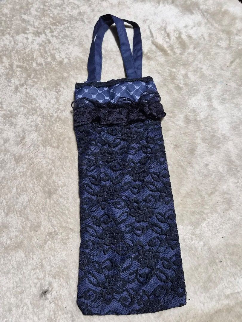 ELEGANCE PARIS UMBRELLA POUCH (Category: Face Care) located in Mandaue City. Submitted by chuchi152615 (Listing ID 1440775903, Image 2). Description: - Chic dark blue mask pouch - Elegant lace overlay with satin .
