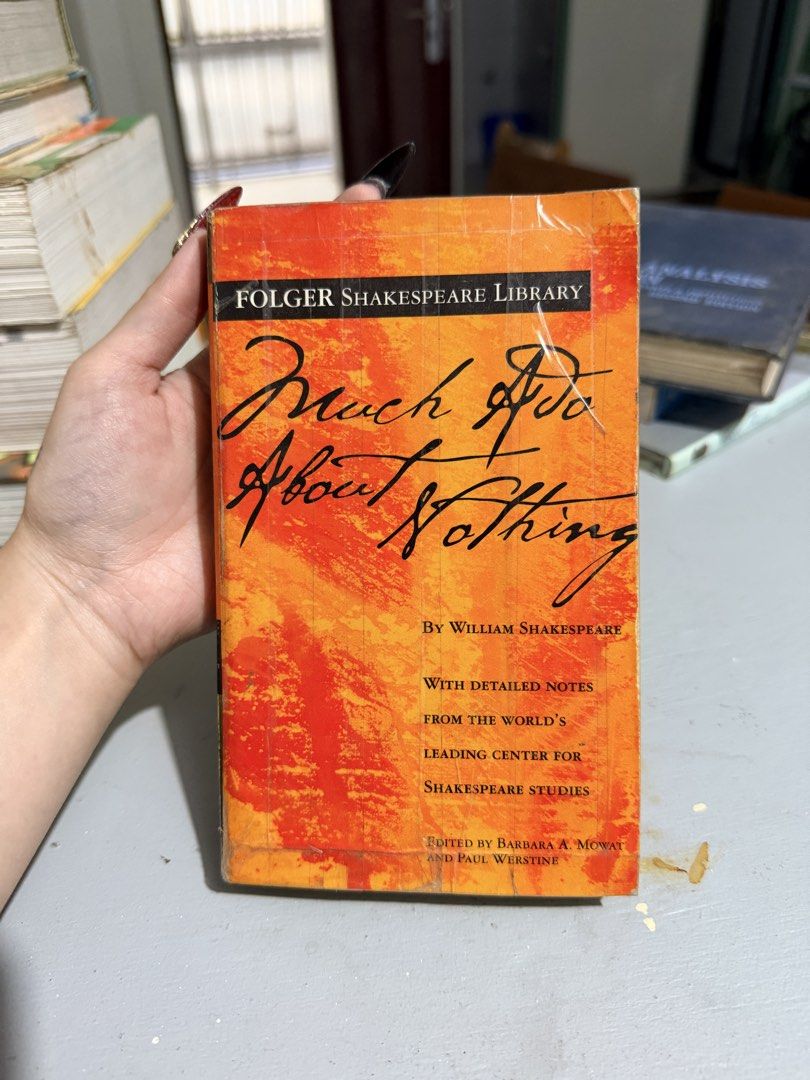 Folger Shakespeare Library: Much Ado About Nothing (Category: Storybooks) located in Baguio. Submitted by yse888 (Listing ID 1440792025, Image 1). Description: - Folger Shakespeare Library edition - Title: Much Ado About Nothing by William Shakespeare - Features detailed notes from leading Shakespeare scholars - Edited by Barbara A. Mowat and Paul Werstine - Ideal for students and Shakespeare enthusiasts.