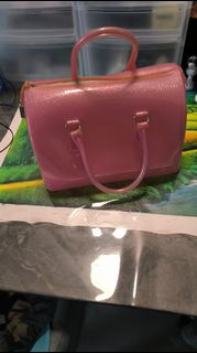 (Category: ) located in . Submitted by userfriedly (Listing ID 1440811885, Image 1). Description: .