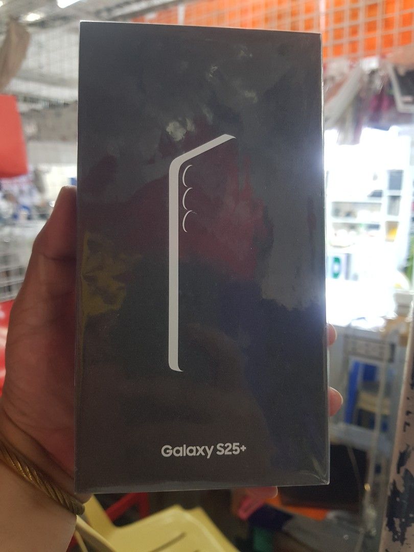 Galaxy S25 plus 256gb brandnew (Category: Other Mobile & Gadget Accessories) located in San Juan City. Submitted by chelle.dice (Listing ID 1440847867, Image 1). Description: Galaxy S25plus 256gb 12gb ram brandnew sealed all original 1year warranty samsung and my physical store we accept trade in and credit card installment call or txt me.09526547779.09353229255 we do meet up.cash on delivery physical store grenhills shopping center.