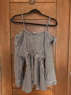 (Category: ) located in . Submitted by closettfinds (Listing ID 1440895087, Image 1). Description: .