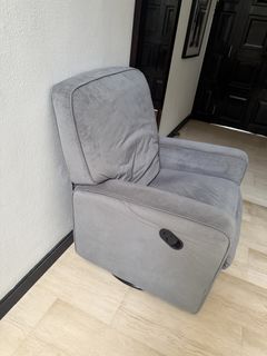 (Category: ) located in . Submitted by expatsgsale (Listing ID 1440854789, Image 1). Description: .