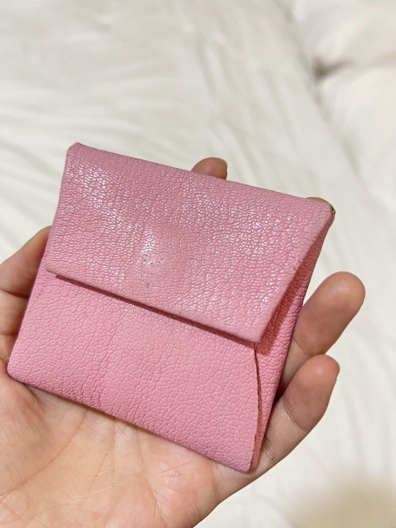 Hermes Bastia coin purse (Category: Luxury Bags & Wallets) located in Tagum. Submitted by shwzzzd (Listing ID 1436261266, Image 1). Description: Guaranteed authentic with stamp Hermes Bastia coin purse Folded bills can fit With rubs and signs of use (check photos, zoom in) Used item. Pls manage expectations.