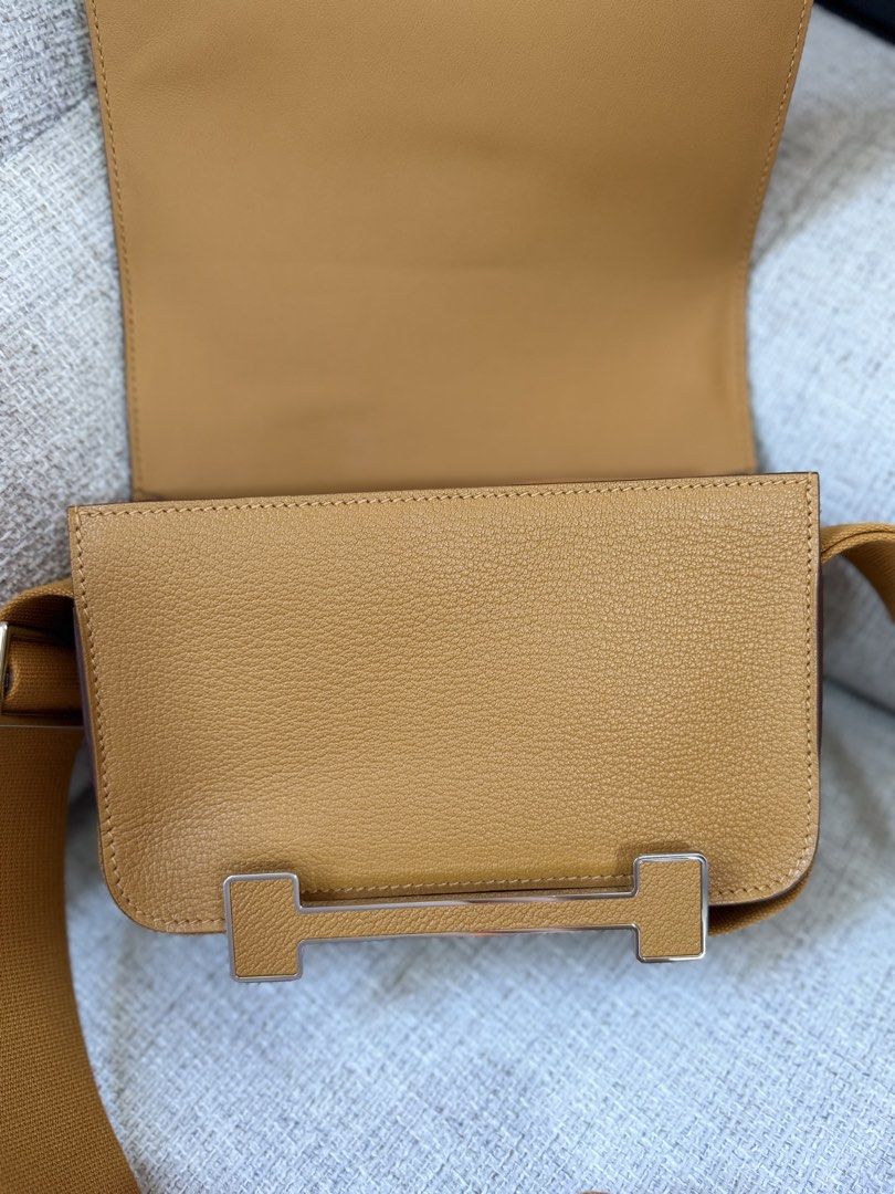 Hermes Geta (Category: Luxury Bags & Wallets) located in Quezon City. Submitted by _cherryontop_ (Listing ID 1440870379, Image 3). Description: Geta in Sesame Stamp B like new full set except receipt.