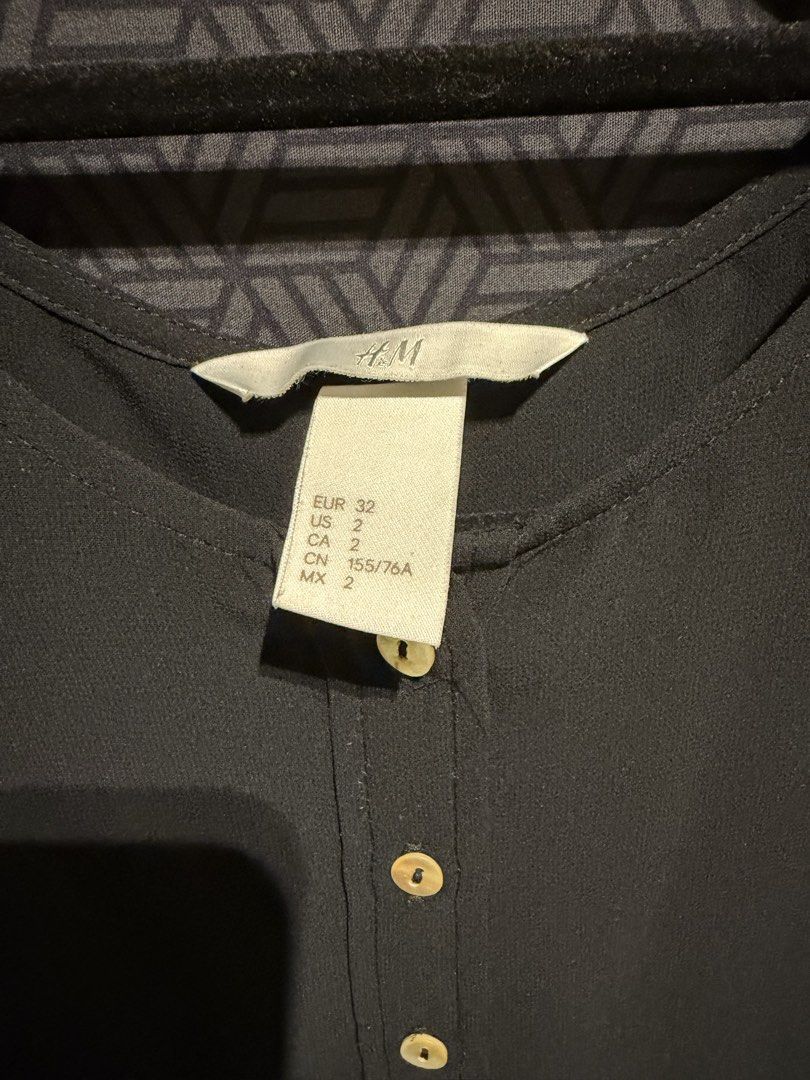 H&M Sheer Black Top Size XS (Category: Sleeveless) located in San Juan City. Submitted by denisesanjuan (Listing ID 1440901185, Image 2). Description: .