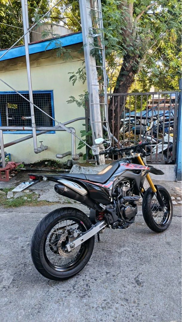 Honda CRF 150 Motard Set up (Category: Motorbikes for Sale) located in Rodriguez. Submitted by she_finds (Listing ID 1440776440, Image 2). Description: For sale/ swap Honda CRF150L motard set up Excellent condition 16k original odo reading Original papers and documents Extended registration No major issue Gagamitin nalang. Reason for selling upgrade. Burgos Montalban, East ave QC location Thank you..