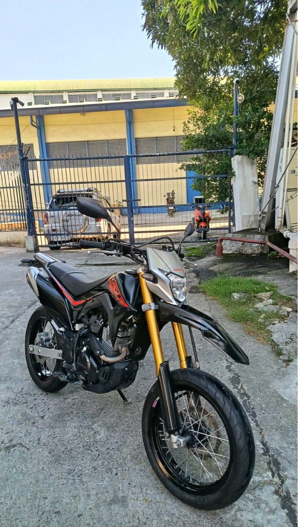 Honda CRF 150 Motard Set up (Category: Motorbikes for Sale) located in Rodriguez. Submitted by she_finds (Listing ID 1440776440, Image 1). Description: For sale/ swap Honda CRF150L motard set up Excellent condition 16k original odo reading Original papers and documents Extended registration No major issue Gagamitin nalang. Reason for selling upgrade. Burgos Montalban, East ave QC location Thank you..